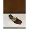 Novas Sandálias de Salto Anabela Quadradas de Veludo com Trama Cruzada Vintage de Verão para Mulheres, Versáteis para Combinar com Saias para Uso ao Ar Livre