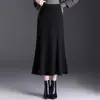 Falda negra brillante de seda estilo sirena para mujer, nueva colección otoño 2026 estilo coreano, falda lápiz de cintura alta ajustada, falda bodycon de longitud media
