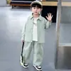 Conjunto elegante y moderno para niños 2026 nueva colección de primavera camisa genial y guapa para niños conjunto de dos piezas para niños primavera y otoño
