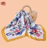 Lenço Quadrado Elegante com Estampa Floral Vibrante de 70cm em Cetim e Chiffon para Cabeça - Novo Verão 2025 - Atacado