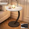 Mesa lateral de sofá em estilo creme, mesa de canto irregular moderna, pequena mesa de centro de luxo leve, mesinha pequena móvel nórdica moderna minimalista