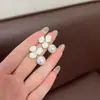 Super Fada Francesa Explosões de Verão Pequenas Flores Frescas Brincos de Pérola Moda Exquisite Luxo Leve High-end Explosões Brincos