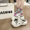 Pantuflas de plataforma con suela gruesa para aumentar la altura, para uso en interiores en casa y en el baño, zapatos de plataforma antideslizantes de suela suave con una sensación cómoda, adecuados para usar al aire libre en verano, pantuflas de punta cerrada