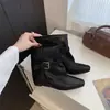 Botas curtas de salto alto estilo retrô francês para mulheres, novas botas de calça da moda outono e inverno 2026, botins da moda, botas Martin
