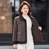 Nuevos estilos de otoño e invierno: abrigos de lana modernos y elegantes para madres, acolchados para abrigar, de corte holgado y diseñados para mujeres de mediana edad y mayores, con modernos diseños de color block