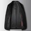 Traje Casual para Hombre 2025 Primavera y Otoño Lujo Ligero Negocios Un Botón Color Sólido Blazer de Moda para Hombres Jóvenes y de Edad Media