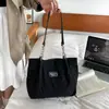 Bolsa feminina de veludo de grande capacidade 2026 nova moda simples texturizada acessível ombro tote para o dia a dia