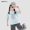 Camiseta de Manga Curta para Meninas Roupa de Verão 2026 Novo Estilo Moda Roupas Infantis Tops de Algodão Bordados para Crianças Tops de Meia Manga de Verão para Crianças