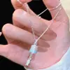 Collar Colgante de Campana de Pez Pequeño Reloj y Tú para Mujer, Cadena para Clavícula con Accesorio Colgante de Diseño de Nicho de Lujo Ligero de Gama Alta
