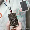 Pingente Bodhisattva Xadrez Escultura de Agarwood 461 Lado Único Marca Zaki Estilo Chinês Brinquedo de Madeira de Mão Para Pendurar no Pescoço