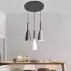 Lámpara de araña para mesa de comedor de tres cabezales, diseño danés, estilo nórdico, simple, para entrada, restaurante, cafetería, mesita de noche, aluminio