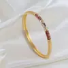 Joias de Cobre Hip-Hop Modernas e Únicas para Mulheres, Pulseira de Feriado com Fecho Aberto Exquisito no Atacado