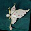 Broche de Mariposa de Diamantes de Lujo Ligero, Ramillete Niche Elegante y Sofisticado, Broche de Solapa Prensado Francés, Accesorios Elegantes para Mujer