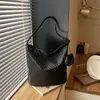 Bolso Bandolera Tipo Cubo para Mujer 2026 Nuevo Estilo de Moda Verano Gama Alta Retro Versátil Bolso de Hombro Único para Debajo del Brazo Bolso para Viajes