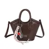 Bolso Cesta de Verduras de Moda de Alta Gama para Mujer 2025 Nuevo Diseño Nicho Bolso Satchel Tipo Cubo Estilo Occidental Bandolera de Un Hombro