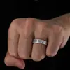 Anillo Patrón Gran Muralla Accesorio Versátil de Personalidad Joyería Simple de Gama Alta Acero de Titanio Moda Lujo Ligero Anillos de Pareja Venta al por Mayor Color Dorado