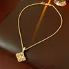 Collar con Colgante de Flor con Forma de Diamante de Zirconia, Lujo Ligero, Nicho, Cadena para Clavícula Versátil, Joyería de Estilo Minimalista Único para Mujeres, Sensación de Alta Gama