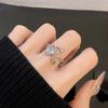 Anillo Ajustable de Apertura de Luna Elegante Nicho Sentido Cool Sentido Avanzado Lujo Ligero Estilo Ins Anillo de Piedra Lunar para Mujer