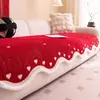 Cojín de Sofá de Peluche Celebración de Boda Invierno 2026 Nuevo Engrosado Rojo Fijo Antideslizante Funda de Cojín de Asiento de una Pieza