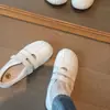 Zapatos de Entrenamiento Alemanes de Suela Gruesa con Velcro para Mujer, Nuevas Zapatillas Blancas Transpirables Finas de Verano 2026, Zapatos Planos de Boca Baja de una Sola Pieza