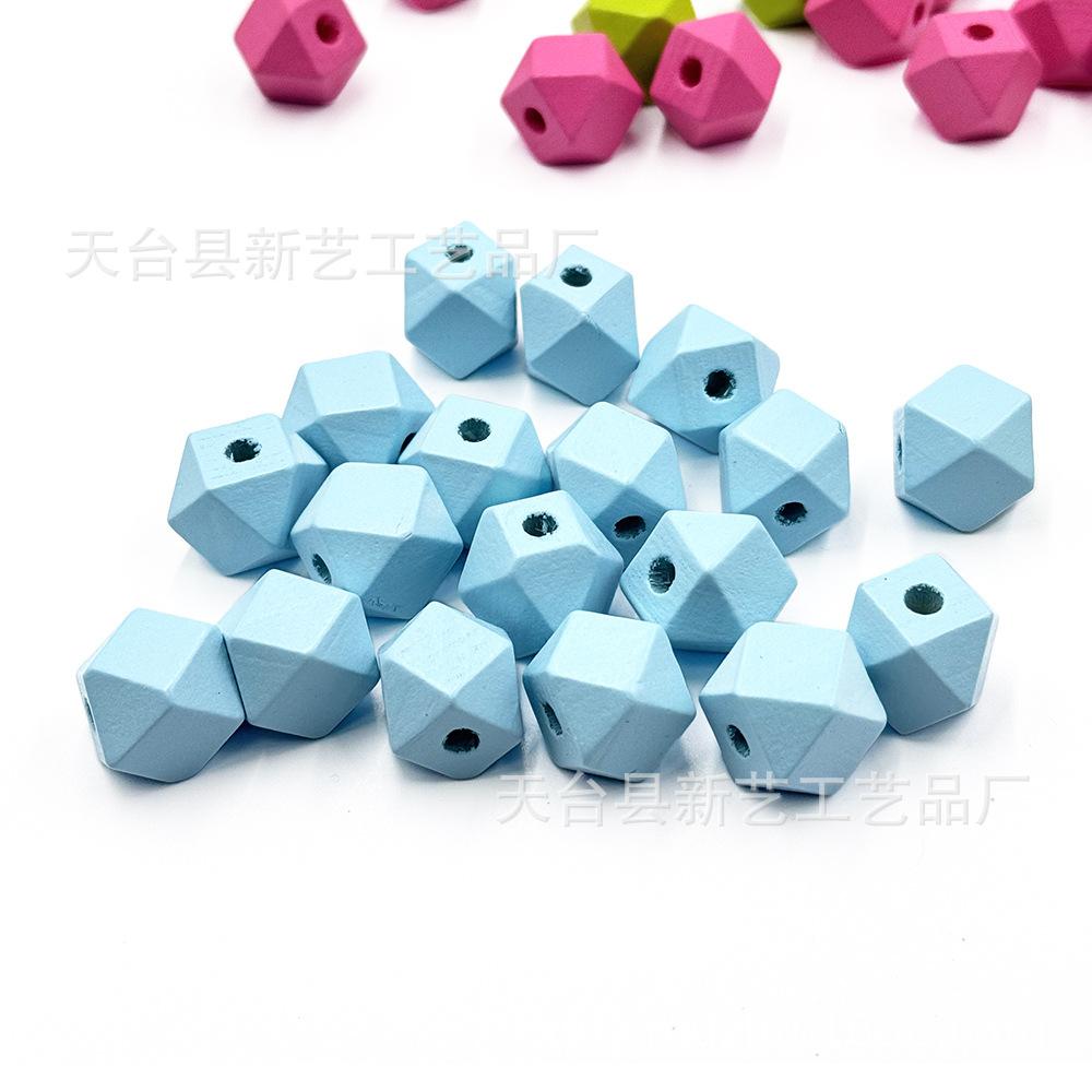淡蓝色