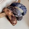 Faixa de Cabeça Plush Colorida Misturada Outono e Inverno, Faixa de Cabeça Retrô de Cano Alto para Mulheres, Sensação de Alto Padrão, Faixa de Cabeça para Lavar o Rosto, Grampo de Cabelo, Acessório de Cabelo