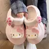 Lindas Chanclas de Playa Gruesas y Cómodas de Dibujos Animados Hello Kitty 2026 Primavera/Verano Nuevas Chanclas Cerradas Antideslizantes para Uso en Exteriores