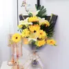 El ramo de flores para el Festival Qingming Flores de crisantemo para el culto a los antepasados Flores para barrer tumbas Suministros para lápidas Flores de sacrificio Flores de seda Flores de plástico