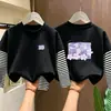 Camiseta de manga longa 100% algodão para meninas, nova para primavera e outono, camisa de base infantil, tamanho médio e grande, blusa infantil de duas peças falsas com desenho