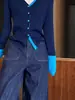 Chaqueta de estilo francés con cuello en V y bloques de color para principios de otoño, con un tacto de alta gama, adecuada para usar en capas o como prenda exterior, cárdigan de punto de dos piezas de imitación