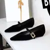 3686-K209 Zapatos de Metal con Hebilla Estilo Coreano para Mujer con Punta Fina, Boca Baja, Tacón de Cuña de Moda, Correa Única con Hebilla, Zapatos Bajos de Una Sola Correa para Mujer