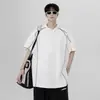 Camiseta Masculina de Manga Curta com Retalhos Desconstruídos Verão Novo Streetwear Americano Pesada Jovem Solta Casual Manga Meia
