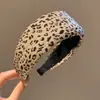 Faixa de cabelo xadrez de cetim para mulheres, faixa de cabelo antiderrapante para outono e inverno, uso diário, faixa de cabelo para lavar o rosto, acessório de cabelo de coroa alta