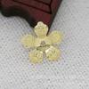 Hongxing DIY Joyería Cobre Color Oro 24K Conservante 14mm Lámina Estampada Flor Pequeña Materiales Accesorios Cobre Producto Semiterminado B1438