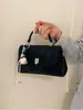 Bolsa de Mão Quadrada Pequena Tendência Estilo Coreano para Mulheres, Nova Bolsa de Ombro Fashion Elegante 2026 com Toque de Luxo, Bolsa Transversal Casual