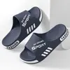 Pantuflas de Verano para Hombre Uso Exterior Antideslizantes Deportivas Suela Gruesa Casual de Verano Modernas Pantuflas para Hombre Estilo Nuevo 2025