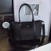 Bolso Grande Simple Estilo Coreano para Viajes Diarios para Mujer 2025 Nuevo Otoño de Gama Alta Ligero de Gran Capacidad Bolso Bandolera Bolso de Hombro Tote