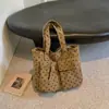 Bolsa de mano estilo coreano INS tono blanco lechoso lunares retro atmósfera suave estudiante compras de fin de semana bolso de hombro