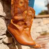 Botas Femininas de Outono e Inverno Tamanho Grande Estilo Comércio Exterior Moda Europeia e Americana, Botas Martin, Botas Curtas de Salto Grosso Salto Alto Bico Redondo, Botas Femininas Bordadas
