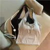 Camisola de encaje blanco con cuello halter Shanlida Di para mujer, nueva de primavera y verano con almohadillas para el pecho