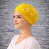 Sombrero Turban Plisado Estilo Primavera y Otoño con Tres Flores y Decoración de Perlas, Sombrero de Mujer Moderno y Versátil J5