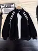 Moletom esportivo com zíper e gola alta estilo retrô americano para homens, nova coleção 2026, jaqueta moletom casual listrada de corte solto