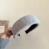 Faixa de Lã de Aba Larga Inspirada na Atmosfera de Outono e Inverno, Presilha de Cabelo Alta Roxa Suave e Versátil, Acessório de Cabelo, Novo Estilo
