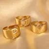 Joyería europea y americana moda creativa anillo de 26 letras inglesas dorado apertura ajustable anillo de temperamento para dama