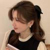 Pendientes de perlas de lujo ligeros de estilo coreano para mujer, con diseño de nicho, de alta gama, elegantes, de celebridades de Internet, vintage, combinables.