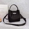 Bolsa de Mão Balde Design Retrô de Nicho para Mulheres, Nova Tendência da Primavera de 2026 Bolsa Transversal Elegante e na Moda