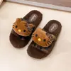 Kt cat zapatillas de felpa con estampado de leopardo, pelaje grueso, para mujer, para exteriores, cálidas, otoño e invierno, hogar, dormitorio, interior, de una tira, zapatillas de algodón