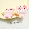 Lindos accesorios pequeños de resina tres tres bebé caricatura hecho a mano diy accesorios de pegamento de crema hebilla de zapato con agujero material para joyería