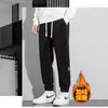 Pantalones deportivos casuales de pana transfronterizos para hombre, pantalones jogger de invierno, pantalones de chándal engrosados con forro polar de otoño e invierno para hombre