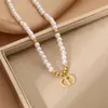Collar de acero de titanio de alta calidad de venta caliente transfronteriza para mujer, cadena de clavícula de 18 quilates galvanizada de lujo ligera que combina con todo, la joyería no se desvanece